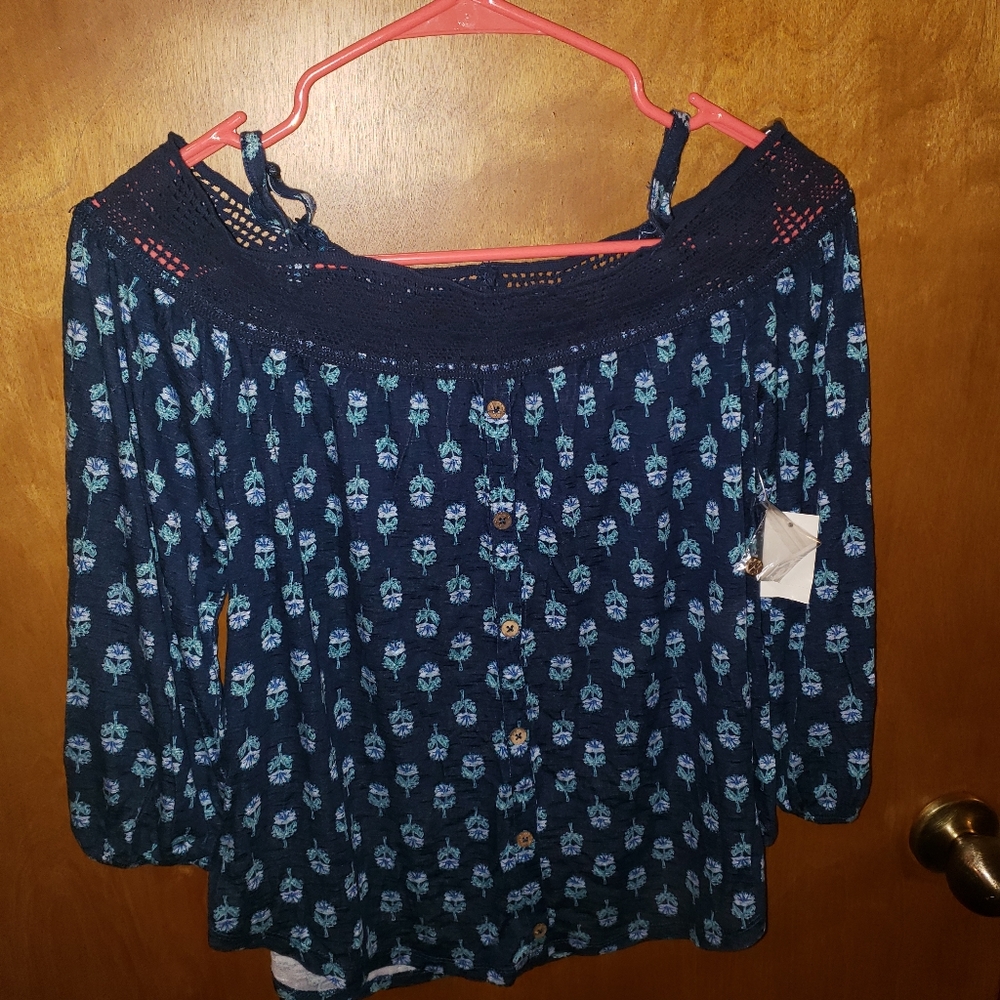 Aeropostale top